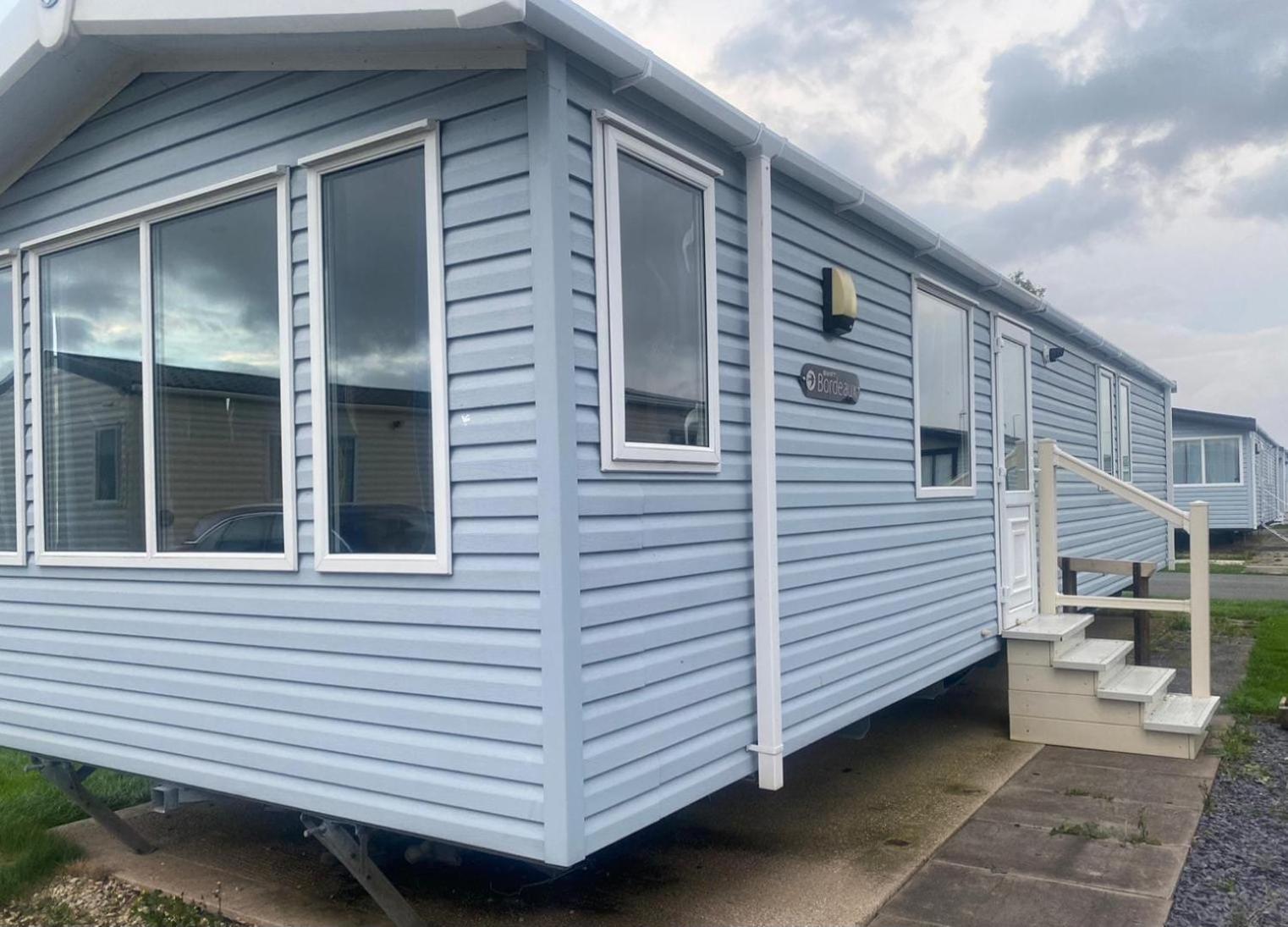 Lyons Robin Hood Caravan Rhyl Sbw 26 Exterior photo