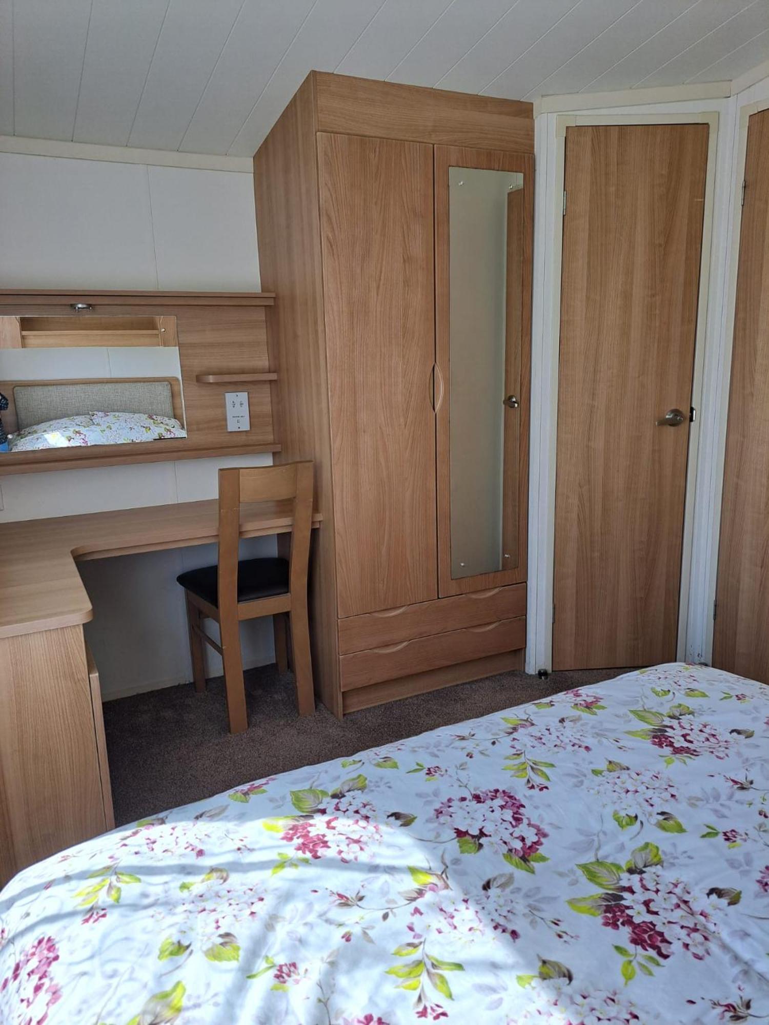 Lyons Robin Hood Caravan Rhyl Sbw 26 Exterior photo